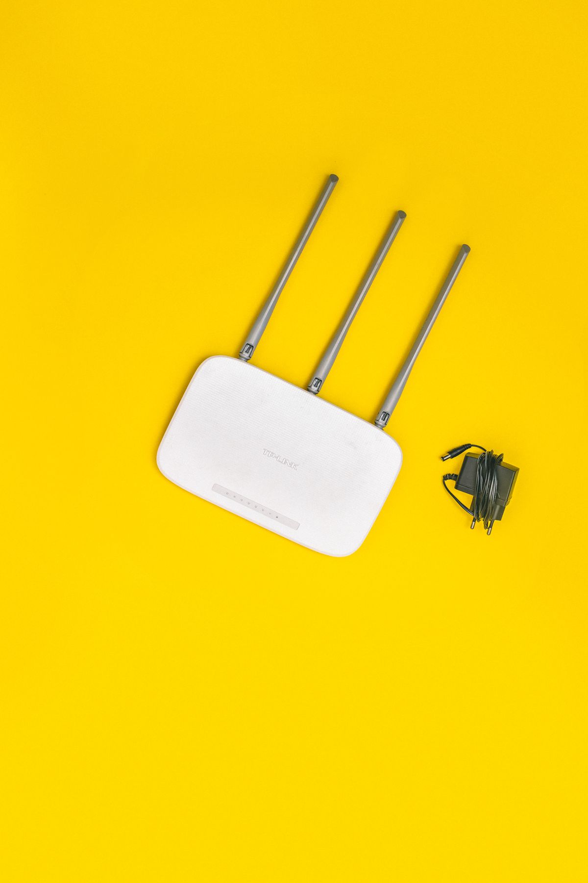Wi-Fi router for gaming network setup